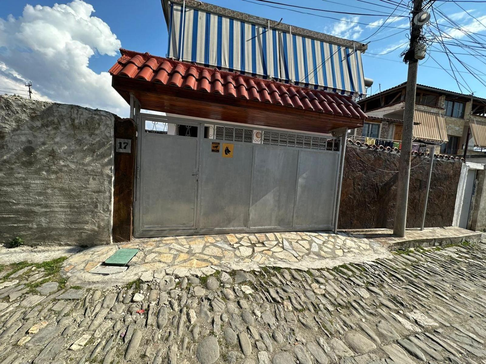 Guesthouse Albi ベラト エクステリア 写真
