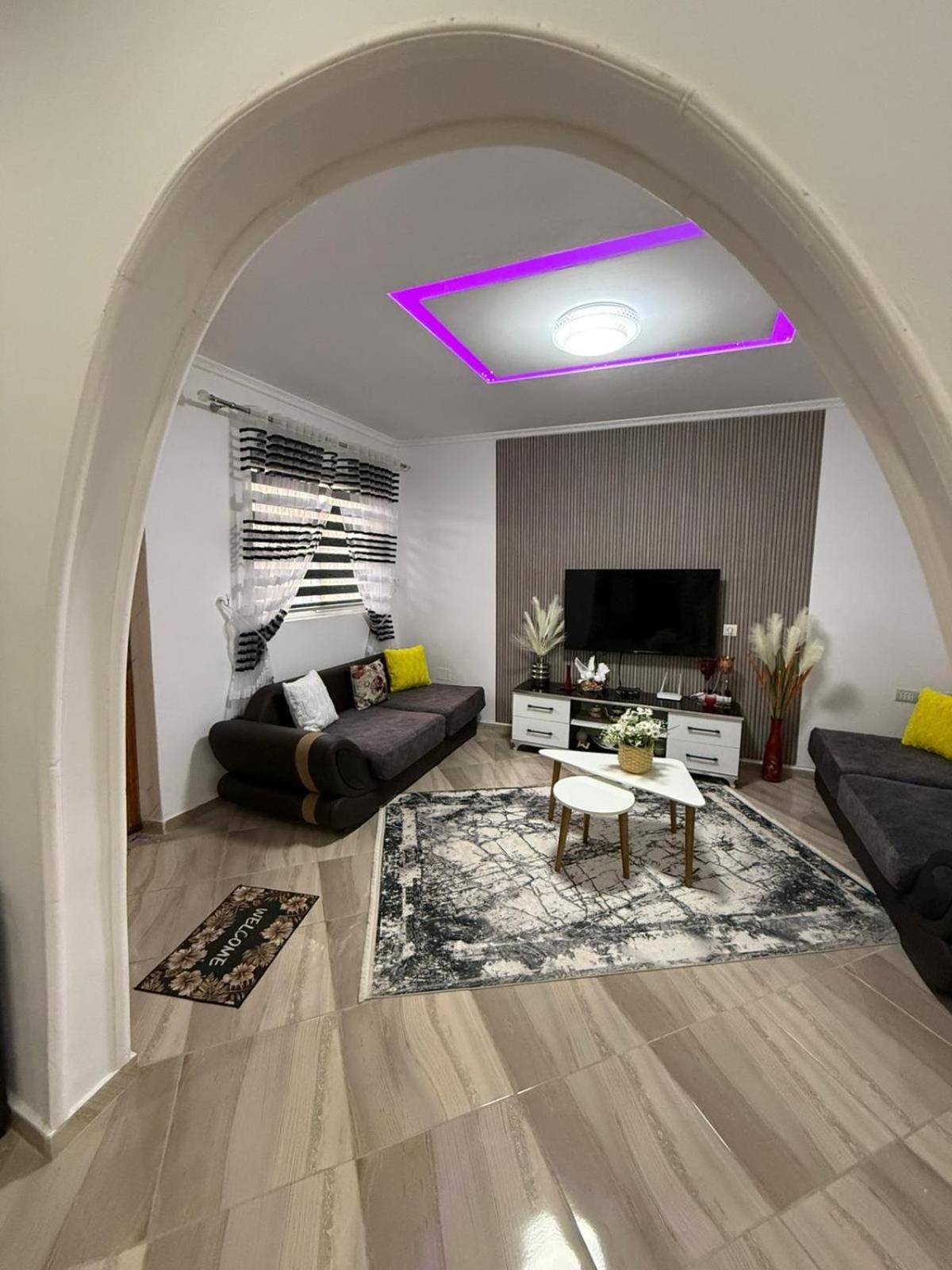 Guesthouse Albi ベラト エクステリア 写真